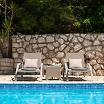 Anlys Villa